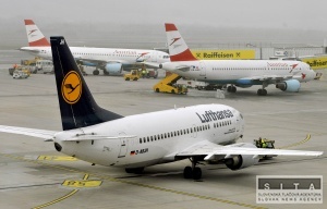 EK odklad rozhodnutie o prevzat Austrian Airlines