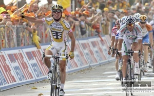 Cavendish po etapovom triumfe odstpil z Giro dItalia