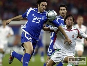 Grécky stopér Liverpoolu Kyrgiakos mimo hry štyri mesiace