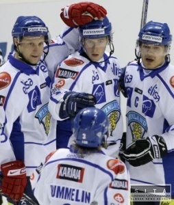 Fínsko aj so sedmičkou z NHL a Nummelinom