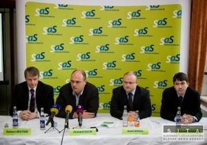 SaS navrhuje aspoň dočasne zrušiť minimálnu mzdu