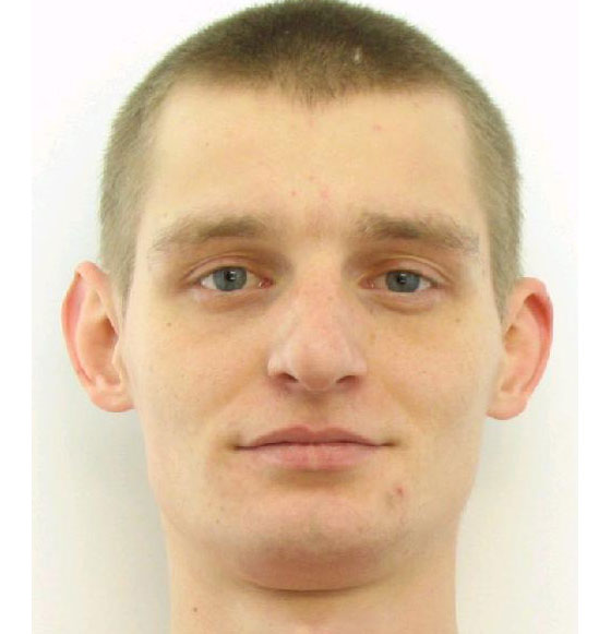 Damián Sklenčík z Čadce je políciou hľadaný pre trestný čin krádeže