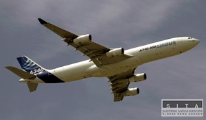 Airbus so 150 ľuďmi sa zrútil do oceánu