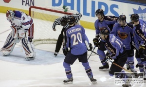 Trojica Slovákov nebodovala v štvrtkových zápasoch NHL
