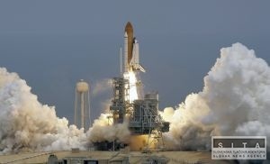 Raketoplán Atlantis vyštartoval k Hubblovmu teleskopu