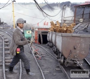 V zatopenej �achte v ��ne uviazlo 16 ban�kov