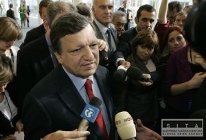 Barrosa zvolili za staronového šéfa Európskej komisie