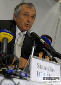 Grémium ĽS-HZDS má v utorok rozhodnúť o nástupcovi Becíka