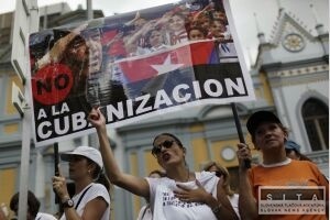 Venezuelská polícia rozohnala demonštráciu