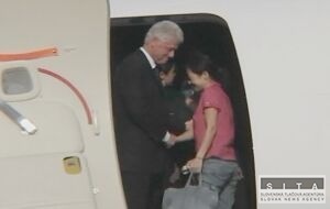 Clinton opustil aj so zadriavanmi novinrkami KDR