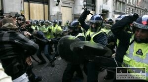 Muž zomrel počas demonštrácie proti summitu G20