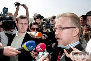 Primátor Bratislavy žiada okamžité zastavenie búrania PKO