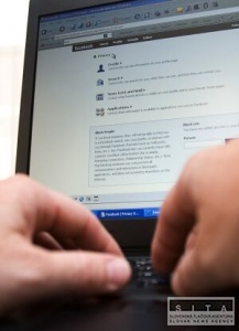 Počet užívateľov Facebooku sa blíži populácii USA