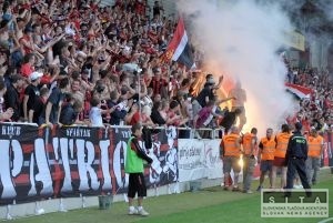 Prchod fanikov Slovana do Trnavy bol relatvne pokojn