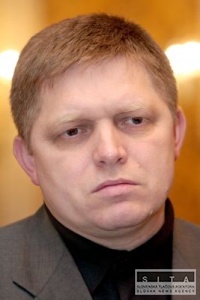 Fico označil korunu za úspešnú a pri rozlúčke jej poďakoval