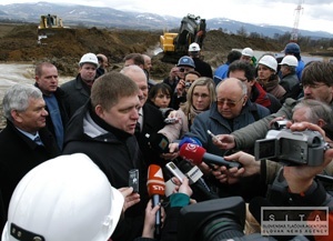 Fico sa ospravedlňuje Radičovej i protestujúcemu občanovi
