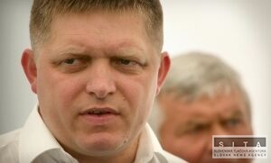 Fico chce navštíviť aj veľké podniky, hoci nie je úplne fit