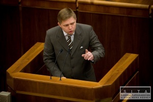 Slovensko zachráni moja politika regulácií, tvrdí Fico