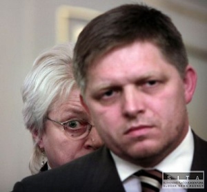 Návrh na zníženie rovnej dane na 16 % považuje Fico za sabotáž
