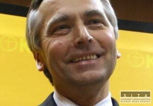 Ficova vlda dr v E kontinuitu, tvrd Fige