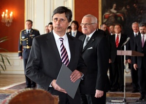 Fischer zaskočil Paroubka s Topolánkom