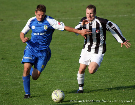 Futbal : P port Podbrezov B - FK adca 2:0