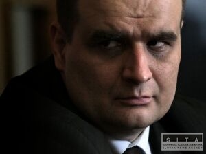 Frešo žiada Fica, aby zrušil zmluvu s Interblue
