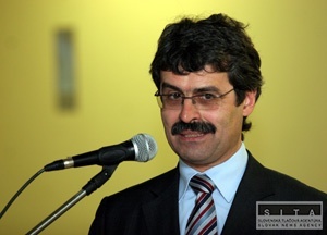 Petržalka pripravuje výstavbu parkovacích domov