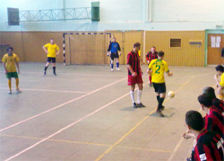 1. mestsk liga futsalu v adci pokraovala 7. kolom