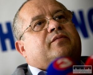 Gabura chce, aby hlavného kontrolóra obce volili občania