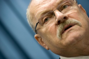Po sčítaní hlasov zo 193 okrskov vedie Gašparovič