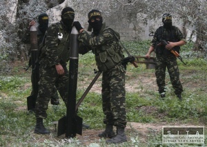 Paríž odmietol správy o podplácaní Talibanu Talianskom