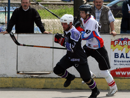 Hokejbal : V nedeľu sa odohralo 8. kolo Kysuckej hokejbalovej ligy