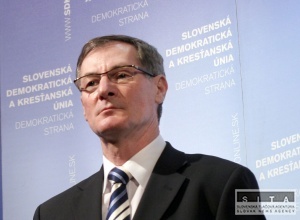 Na Slovensko doahla krza korupcie a klientelizmu, tvrd Hruovsk
