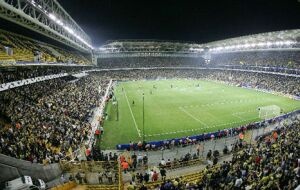 Turci s�ubuj� skvel� atmosf�ru a ve�kolep� fin�le