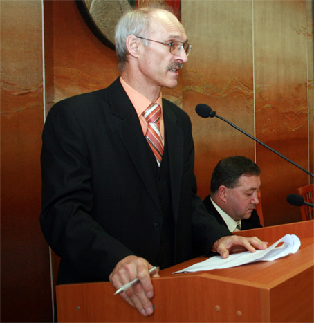 Prednosta MsÚ v Čadci Ján Husár dementoval cielené dezinformácie