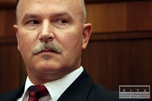 Januek je presveden, e kontroly nezistia poruenie zkona