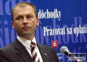 Kaník: Šéf SP zbytočne rozhadzuje peniaze