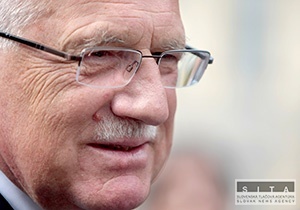 Václav Klaus sa vyjadril k sťažnosti senátorov
