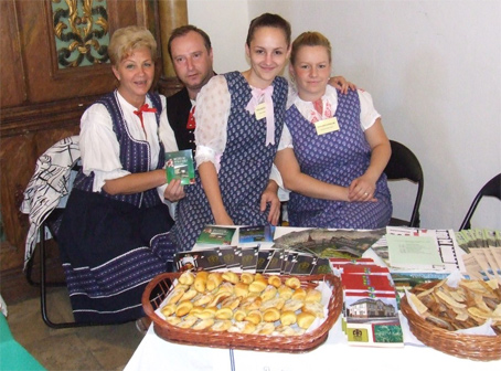 Festival múzeí Slovenska 2009 v Trnave so zastúpením Kysúc - Kysucké múzeum prezentované aj ľudovými krojmi