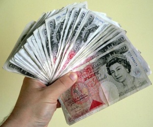 Británia poskytne ďalšiu pomoc svojmu bankovému sektoru