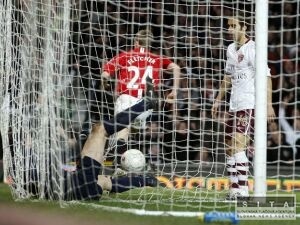 Sobotňajšie derby Manchester United - Arsenal bez favorita