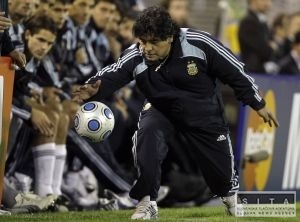 Beriem na seba pln zodpovednos, vyhlsil Maradona
