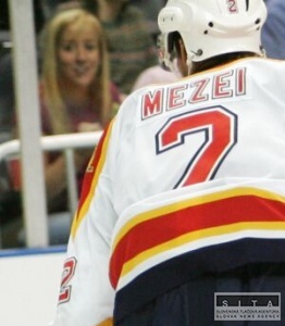 Mezei tr�nuje s Plz�ou, v pr�pade dobrej ponuky m��e od�s�