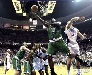 Boston a Houston vyrovnali na 2:2