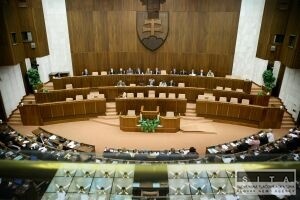 Opozícia sa v parlamente pokúsi odvolať nového ministra Štefanova