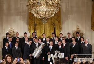 Obama prijal vazov Stanleyho pohra z Pittsburghu