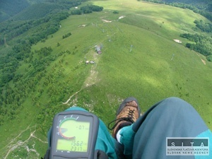 Na Branisku spadol paraglajdista, je vážne zranený