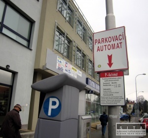 Ústavnosť bratislavského VZN o platenom parkovaní preskúma ÚS