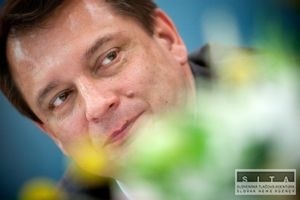 Paroubek, komunisti a Rusko koniec radaru vítajú